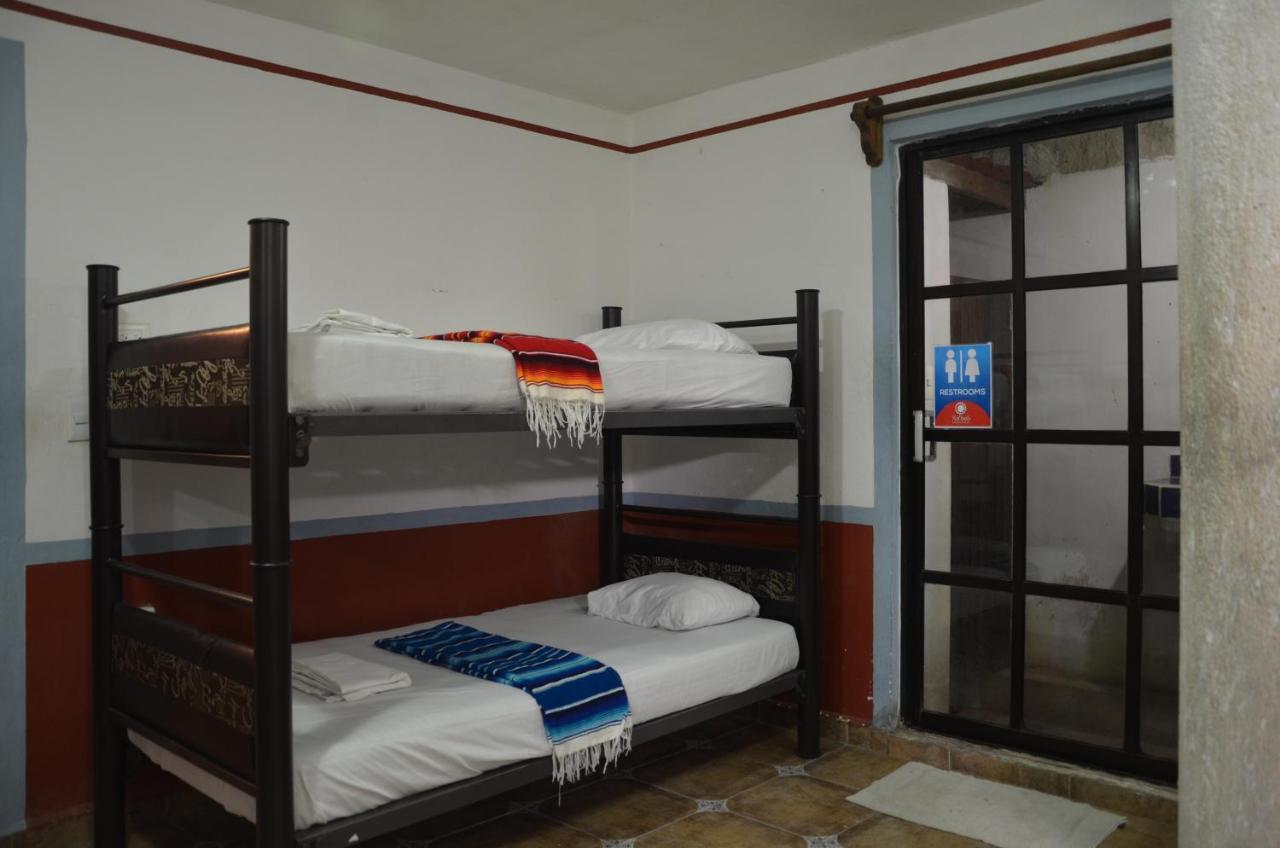 Fiesta Party Hostel - Cancun Exterior photo